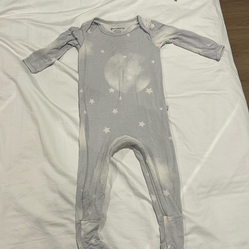 Gunamuna 12-18m pajamas